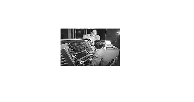 Primera Generación (1945 - 1956)