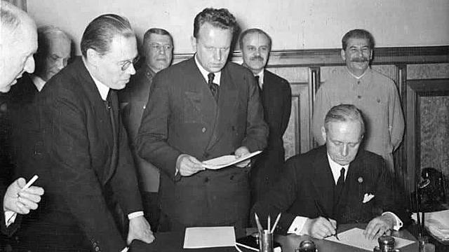 Molotov-Ribbentrop-paktum