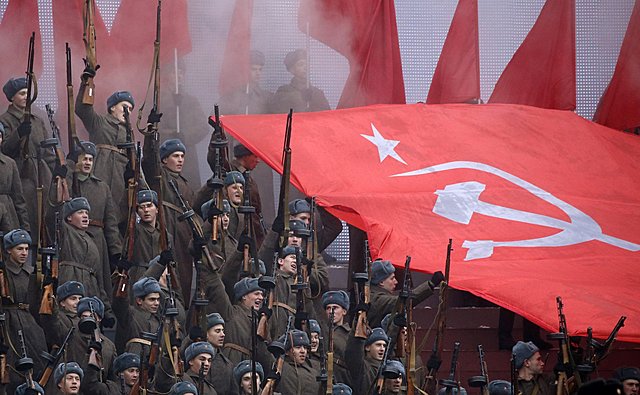 A Vörös Hadsereg támadása