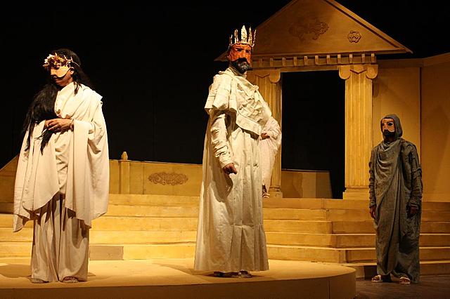 The shepherd denies knowing the messenger