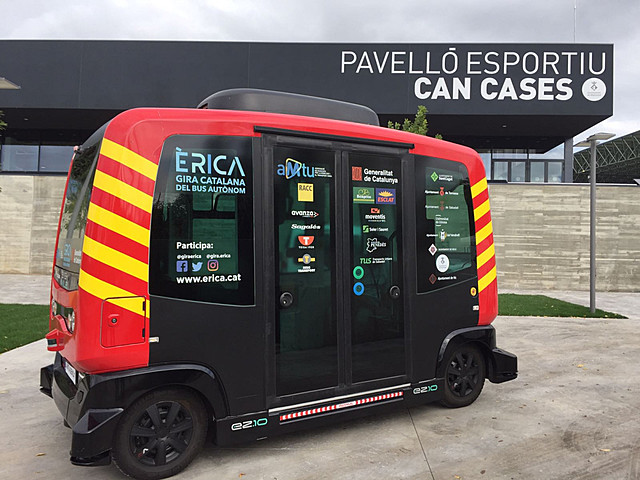 Primer autobús électricité i sense conductor es priva a Martorell fet social