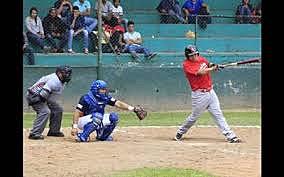 Béisbol Pueblo: un nuevo uso de la vieja brujería