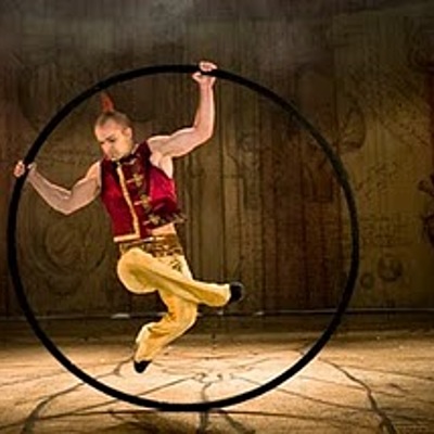 Timeline: Corcos más Famosos de la Historia