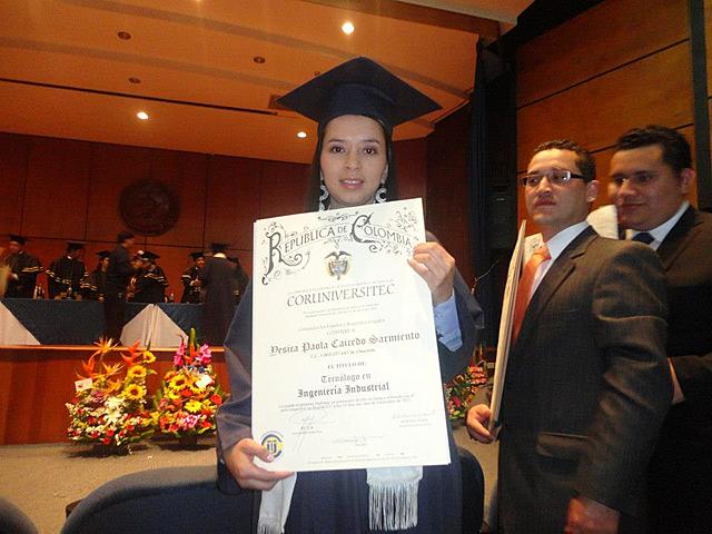 Graduación como tecnóloga en Ingeniería Industrial