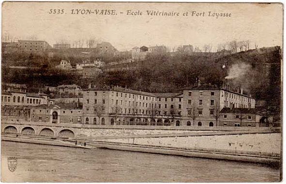 Primera Escuela en Lyon.