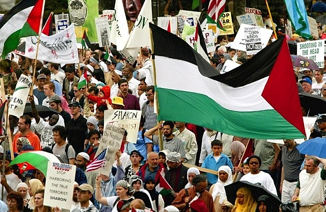 Palenstian national movement formally relinquished