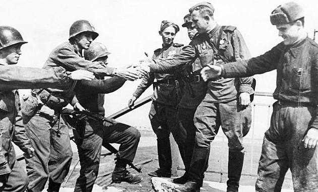 Szovjet és angol - amerikai csapatok találkozása Elbánál