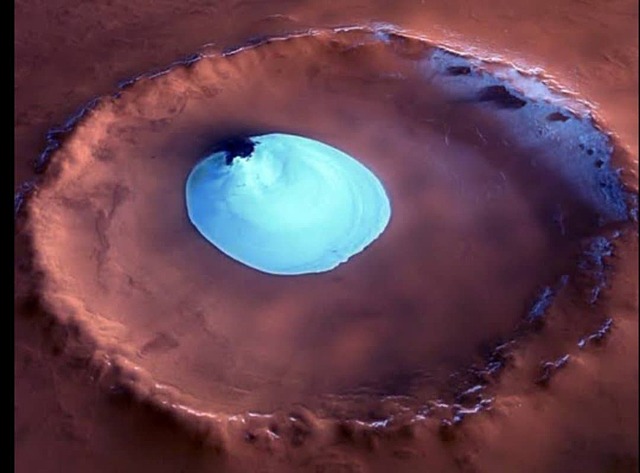 Hallan agua en Marte