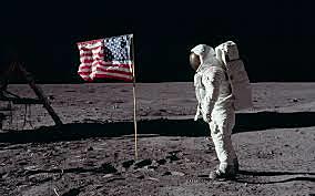 Première pas d'un être humain sur la lune