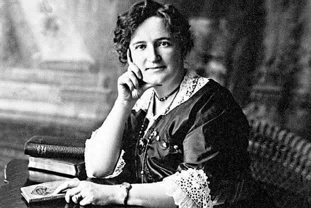 Nellie MCclung