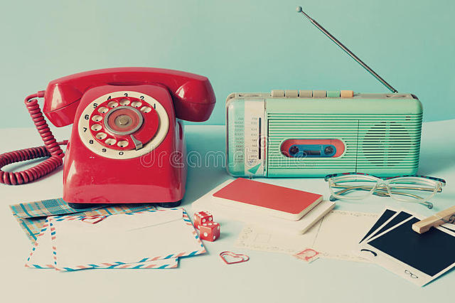 Uso de la radio y teléfono educativo en Australia