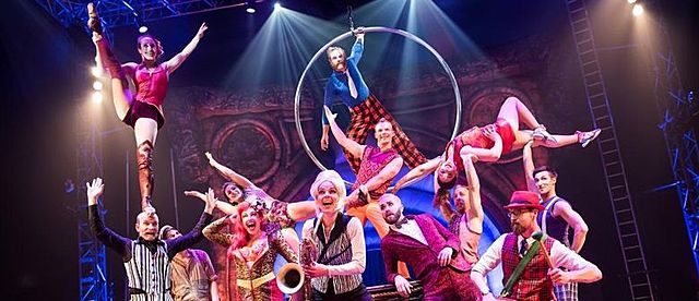 CIRCUS OZ, AUSTRALIA