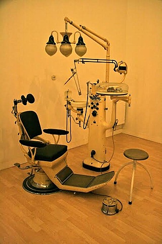 Primera clínica odontóloga