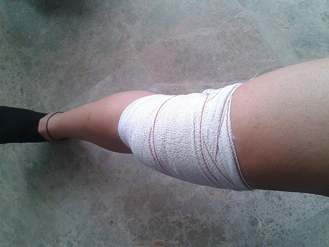 Scar on the left knee