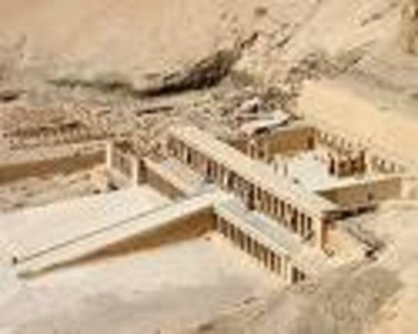 Royal Tombs Started to Get Built in The Valley Of Kings