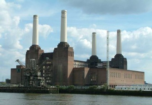 First coal-powered power station