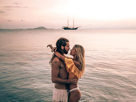 NOUS MITJANS DE COMUNICACIÓ