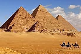 construcción de las piramides A.C