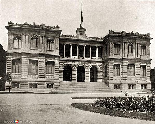 Creación de Institutos