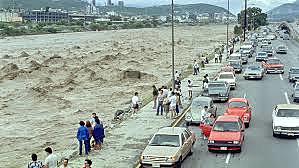 Desbordamiento del Rio Santa Catarina