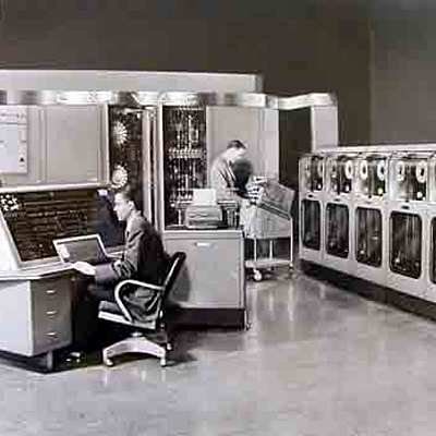 Timeline: Historia de la Informatica