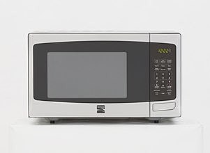 First microwave oven