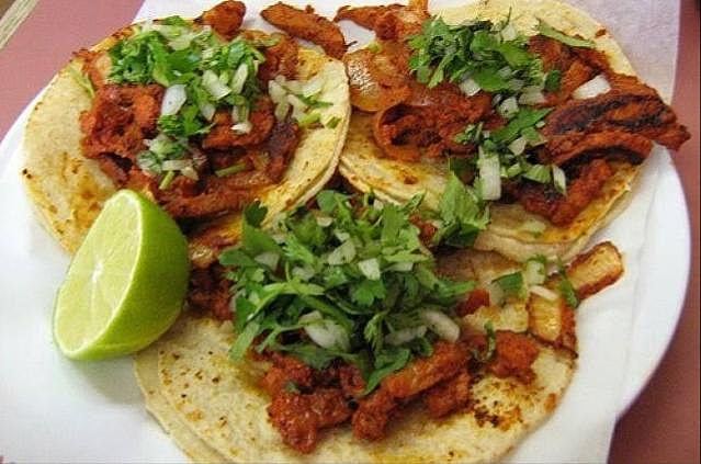 Tacos al pastor