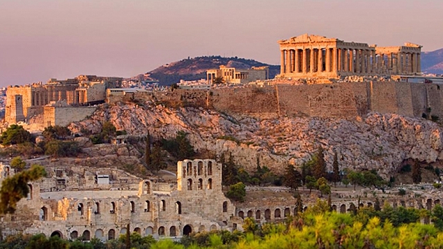 Los amantes del arte, la arquitectura y la historia se reunieron en Atenas