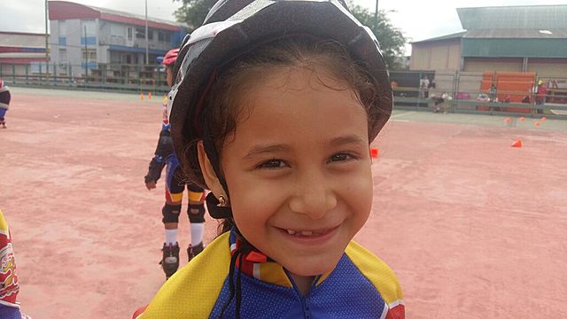 Gano medalla en patinaje