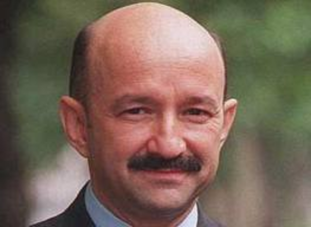 CARLOS SALINAS DE GORTARI (1988-1994)