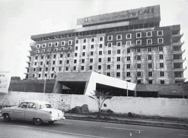 1971 Inauguración del Hotel intercontinental