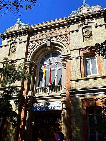 Se fundó el Instituto Oftalmológico Valdivieso.