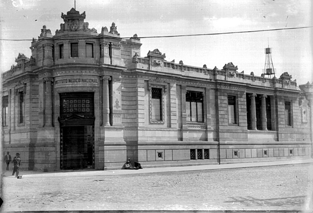 Se fundó el Instituto Médico Nacional