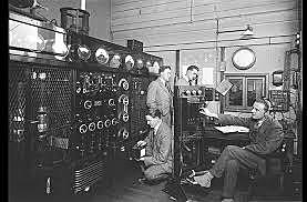 Primeras transmisiones a larga distancia.