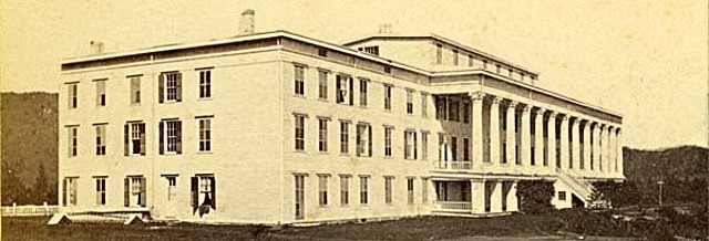 Se inaugura el Hotel "Mountain House"