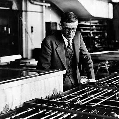 Màquina de resoldre ecuacions diferencials de Vannevar Bush