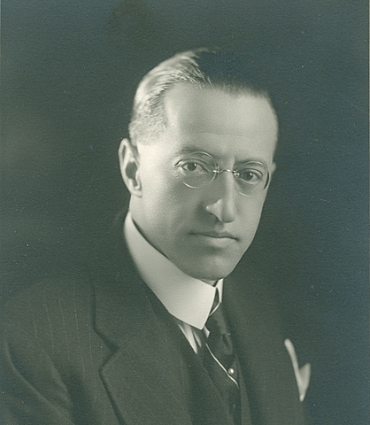 Fernando Diez Borroso, recibió el primer titulo de Contador