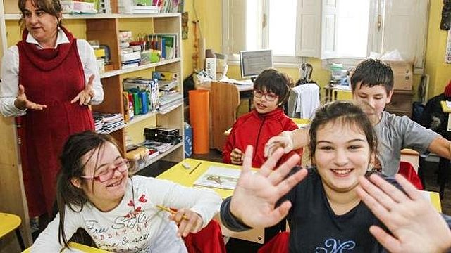 Educación Especial (1975-1976)