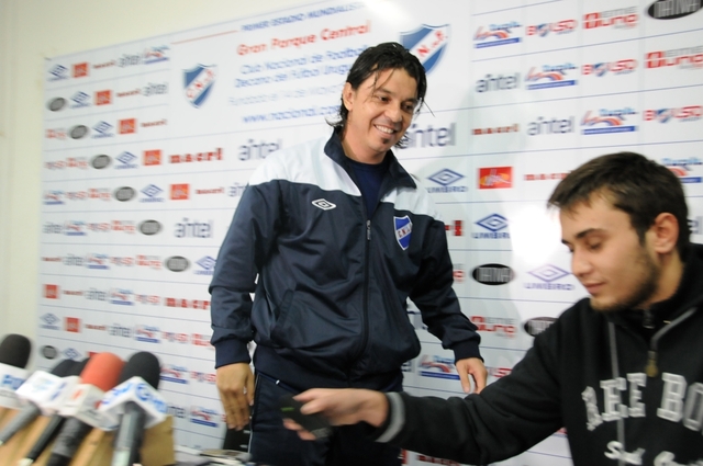 Gallardo anuncia que se va