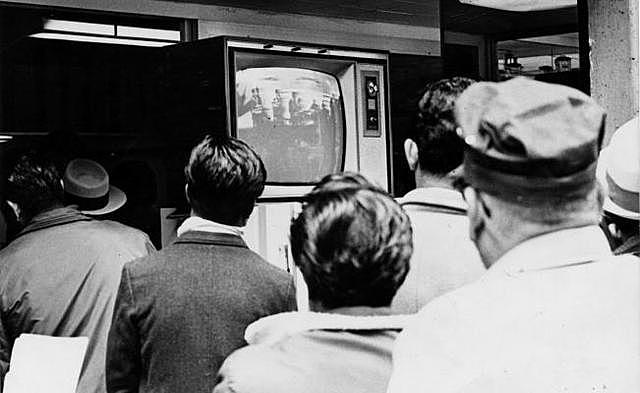 Primer Comercial de Televisión