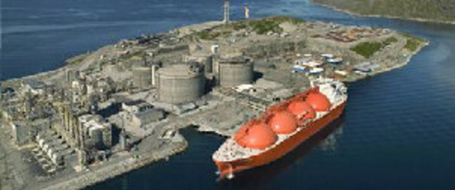 First commercial LNG liquefaction plant built