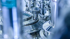 Timeline: Línea del tiempo sobre el desarrollo histórico de los biorreactores.