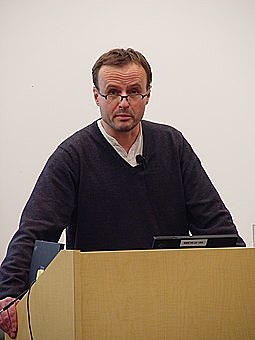 CSS es propuesto por primera vez