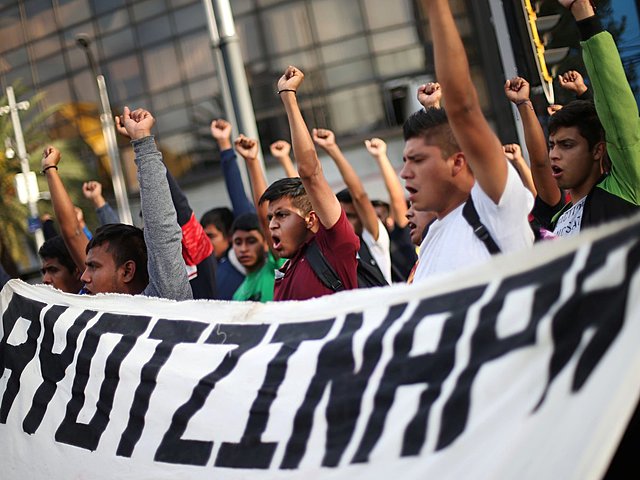 DESAPARICIÓN DE LOS 43 NORMALISTAS, AYOTZINAPA