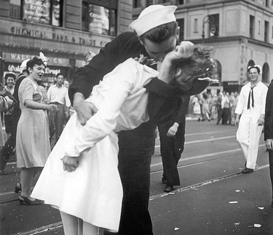 2. Verdenskrig ender