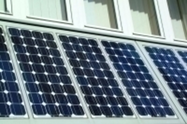 US Senator introduces rooftop energy initiative