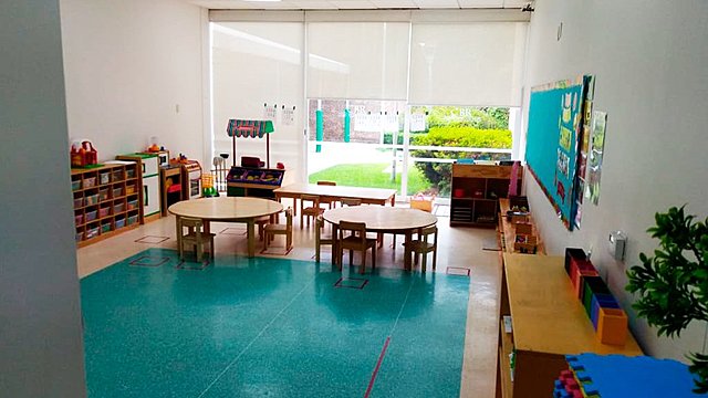 Enter to kindergarden