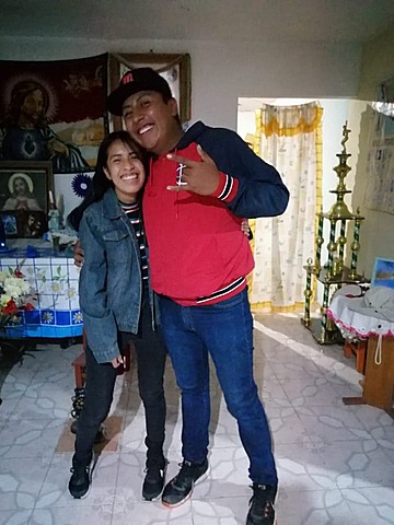 Forme un apoyo importante.