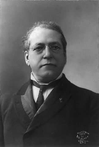 Samual Gompers founded the American Federation of Labor.