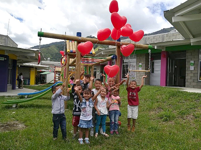 Creación de hogares comunitarios